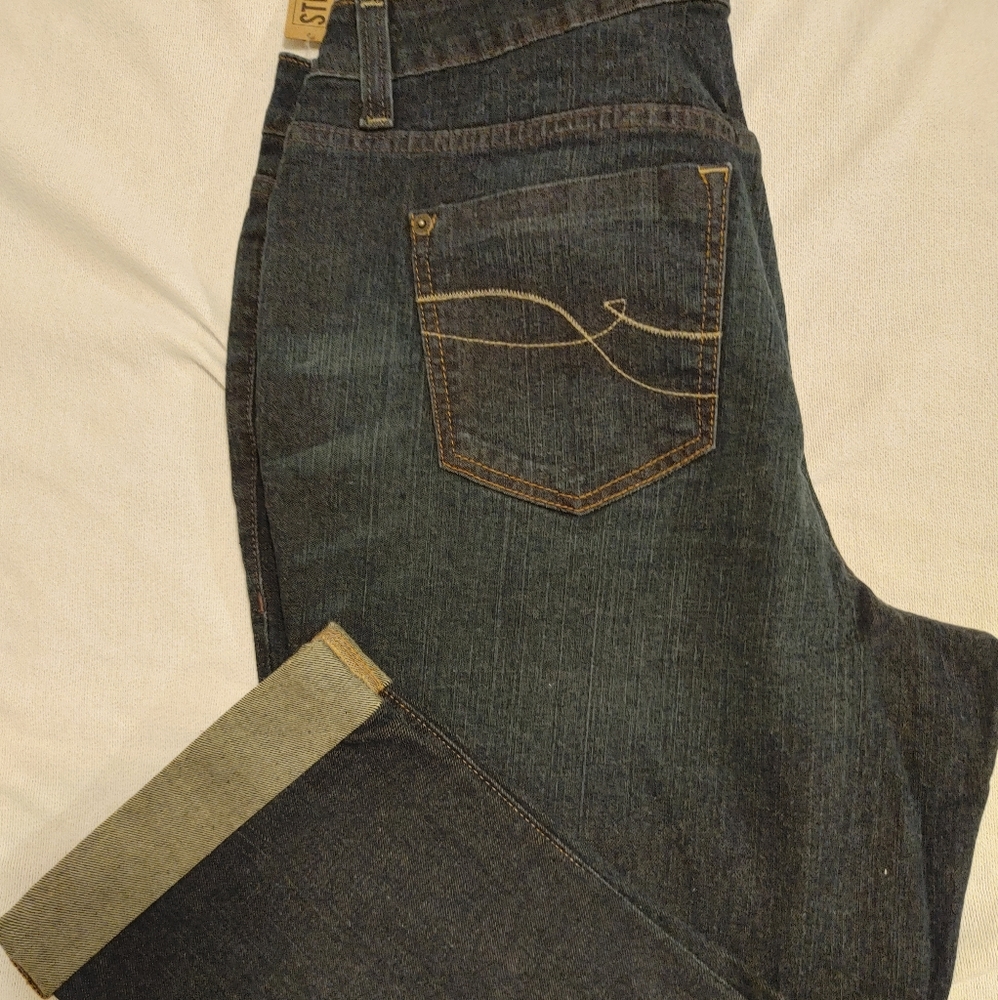 DKNY Cuffed Crop Jeans size 16